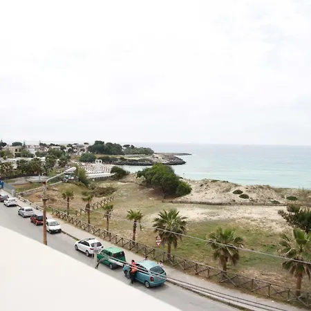 Baia Dei Delfini * Marina Di Pulsano